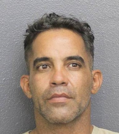 Dargelo Chacon-Rojas  Records Dargelo Chacon-Rojas  / Dargelo Chacon-Rojas  Photos Dargelo Chacon-Rojas 