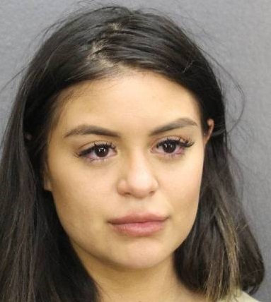 Kimberly Carolina Caceras  Records Kimberly Carolina Caceras  / Kimberly Carolina Caceras  Photos Kimberly Carolina Caceras 