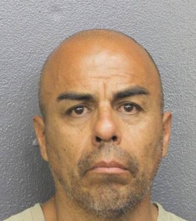 Miguel Luis Medianero  Records Miguel Luis Medianero  / Miguel Luis Medianero  Photos Miguel Luis Medianero 