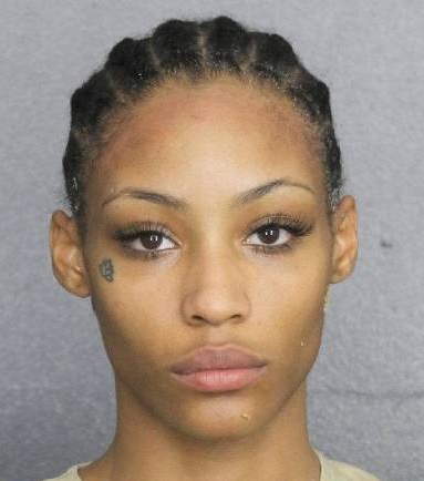 Shenique Alesia Leslie  Records Shenique Alesia Leslie  / Shenique Alesia Leslie  Photos Shenique Alesia Leslie 