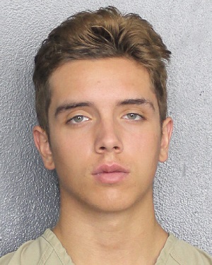 NICHOLAS MOSKOL  Records NICHOLAS MOSKOL  / NICHOLAS MOSKOL  Photos NICHOLAS MOSKOL 