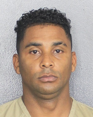 RAINER PENALVER GONZALEZ  Records RAINER PENALVER GONZALEZ  / RAINER PENALVER GONZALEZ  Photos RAINER PENALVER GONZALEZ 