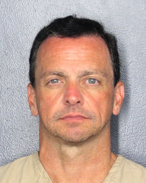 ARIEL HERNANDEZ  Records ARIEL HERNANDEZ  / ARIEL HERNANDEZ  Photos ARIEL HERNANDEZ 