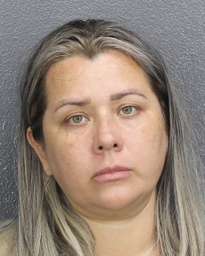 CAROLA HERNANDEZ QUIROS  Records CAROLA HERNANDEZ QUIROS  / CAROLA HERNANDEZ QUIROS  Photos CAROLA HERNANDEZ QUIROS 