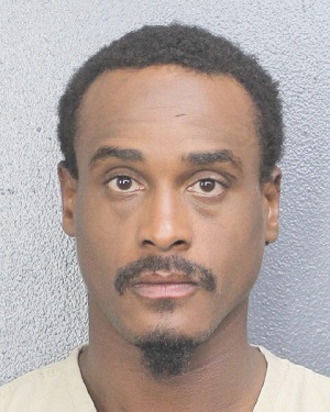 DEAVON LOCKE  Records DEAVON LOCKE  / DEAVON LOCKE  Photos DEAVON LOCKE 