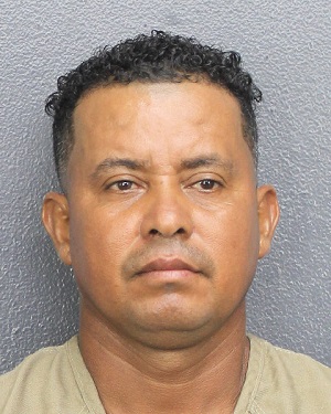 ERLIN VINCENTE PINEDA FIGUEROA  Records ERLIN VINCENTE PINEDA FIGUEROA  / ERLIN VINCENTE PINEDA FIGUEROA  Photos ERLIN VINCENTE PINEDA FIGUEROA 