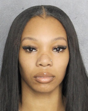 CANESHA VALMONT  Records CANESHA VALMONT  / CANESHA VALMONT  Photos CANESHA VALMONT 