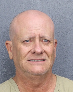 CHRISTOPHER LEIGH SAUMSIEGLE  Records CHRISTOPHER LEIGH SAUMSIEGLE  / CHRISTOPHER LEIGH SAUMSIEGLE  Photos CHRISTOPHER LEIGH SAUMSIEGLE 