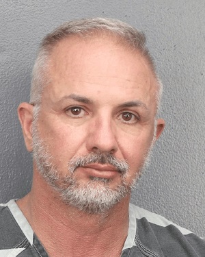 DANIEL PIRESTANI  Records DANIEL PIRESTANI  / DANIEL PIRESTANI  Photos DANIEL PIRESTANI 