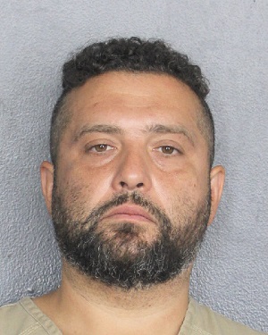 GABRIEL GOMES CASSERES  Records GABRIEL GOMES CASSERES  / GABRIEL GOMES CASSERES  Photos GABRIEL GOMES CASSERES 