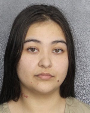 GISSELLE LINARES  Records GISSELLE LINARES  / GISSELLE LINARES  Photos GISSELLE LINARES 