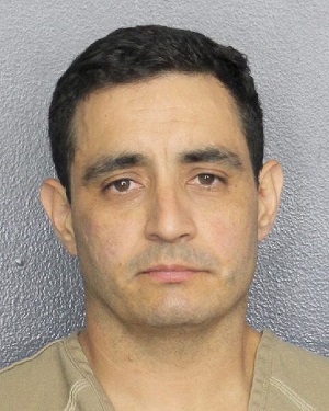 JUAN ERNESTO SUAREZ  Records JUAN ERNESTO SUAREZ  / JUAN ERNESTO SUAREZ  Photos JUAN ERNESTO SUAREZ 