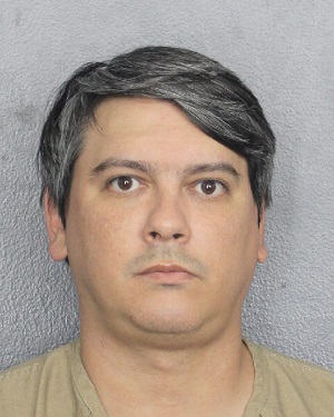 JULIO CESAR VICENT SANCHEZ  Records JULIO CESAR VICENT SANCHEZ  / JULIO CESAR VICENT SANCHEZ  Photos JULIO CESAR VICENT SANCHEZ 