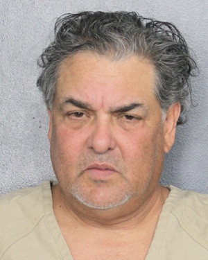 MAXIM ALEXANDER RODRIGUEZ PINA  Records MAXIM ALEXANDER RODRIGUEZ PINA  / MAXIM ALEXANDER RODRIGUEZ PINA  Photos MAXIM ALEXANDER RODRIGUEZ PINA 