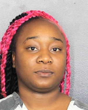 MONICA METEZIER  Records MONICA METEZIER  / MONICA METEZIER  Photos MONICA METEZIER 