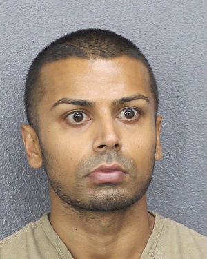 NAKUL BHATIA  Records NAKUL BHATIA  / NAKUL BHATIA  Photos NAKUL BHATIA 