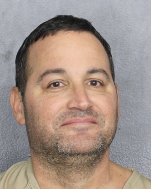 ESTEBAN REYES  Records ESTEBAN REYES  / ESTEBAN REYES  Photos ESTEBAN REYES 