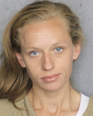 SAVANNAH CAUSEY  Records SAVANNAH CAUSEY  / SAVANNAH CAUSEY  Photos SAVANNAH CAUSEY 