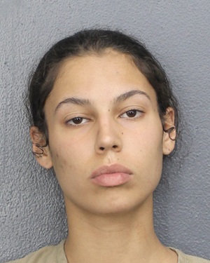 YAXMINELLIE RIVERA  Records YAXMINELLIE RIVERA  / YAXMINELLIE RIVERA  Photos YAXMINELLIE RIVERA 