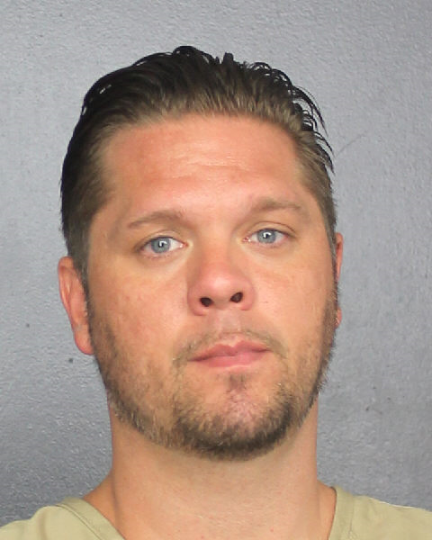 Nicholas Oltmann Info, Photos, Data, and More / Nicholas Oltmann TriCountyBusts / Is Nicholas Oltmann on Social Media Like Facebook, Instagram abd Twitter?