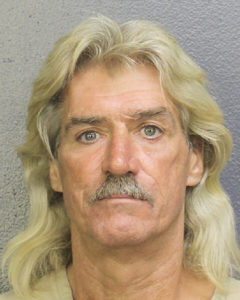 Robert Lewis Info, Photos, Data, and More / Robert Lewis TriCountyBusts / Is Robert Lewis on Social Media Like Facebook, Instagram abd Twitter?