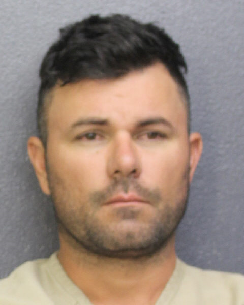 Giancarlo Quiroz Records Giancarlo Quiroz / Giancarlo Quiroz Photos Giancarlo Quiroz