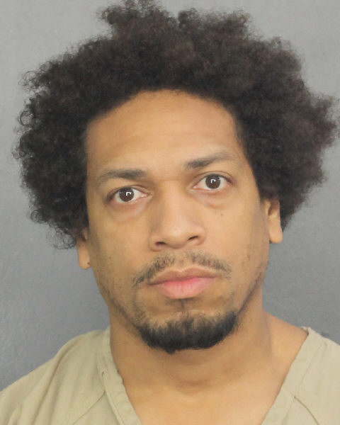 Maximilian Pinedo Records Maximilian Pinedo / Maximilian Pinedo Photos Maximilian Pinedo