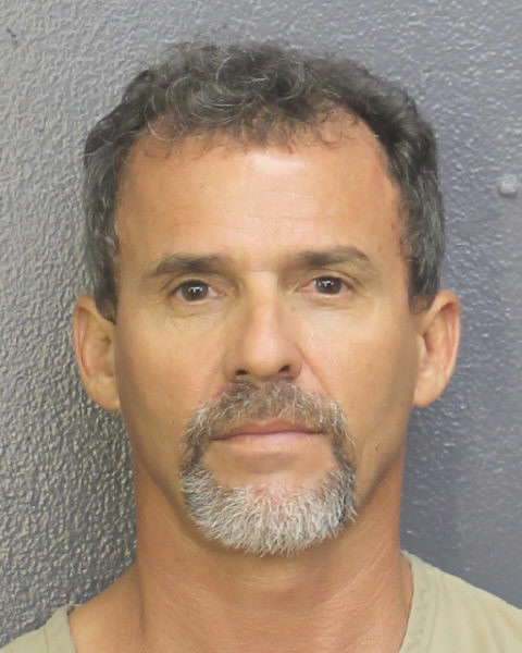 Ricardo Izquierdo Records Ricardo Izquierdo / Ricardo Izquierdo Photos Ricardo Izquierdo