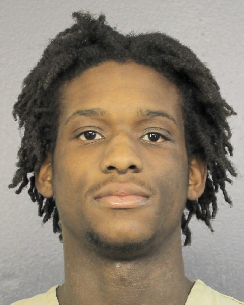 Travis Henry Info, Photos, Data, and More / Travis Henry TriCountyBusts / Is Travis Henry on Social Media Like Facebook, Instagram abd Twitter?