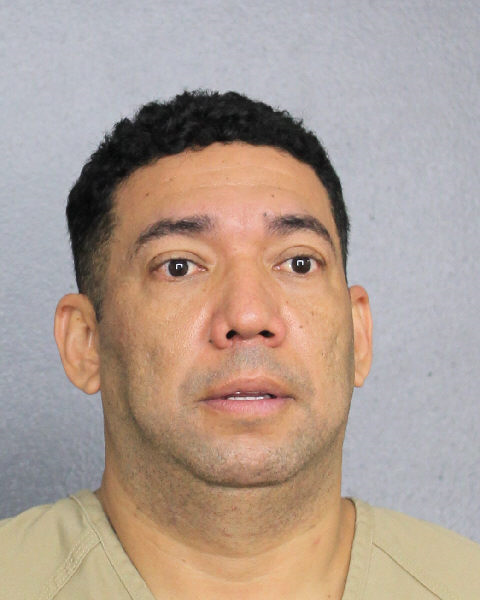 Vinico Martinez Zelaya Records Vinico Martinez Zelaya / Vinico Martinez Zelaya Photos Vinico Martinez Zelaya