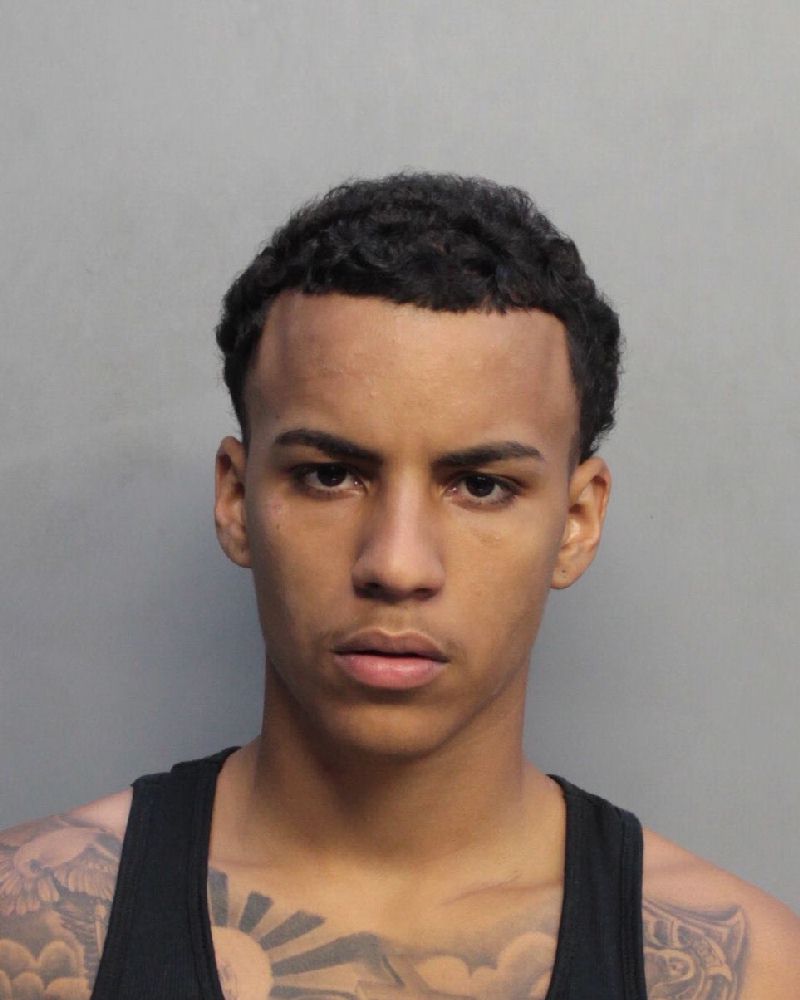 Lomby Guitierrez-Gomez Records Lomby Guitierrez-Gomez / Lomby Guitierrez-Gomez Photos Lomby Guitierrez-Gomez