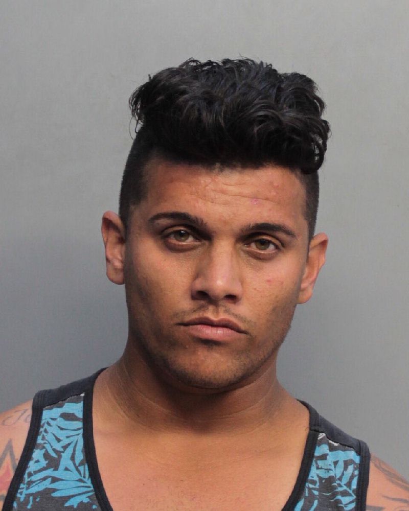 Luis Callescruz Records Luis Callescruz / Luis Callescruz Photos Luis Callescruz