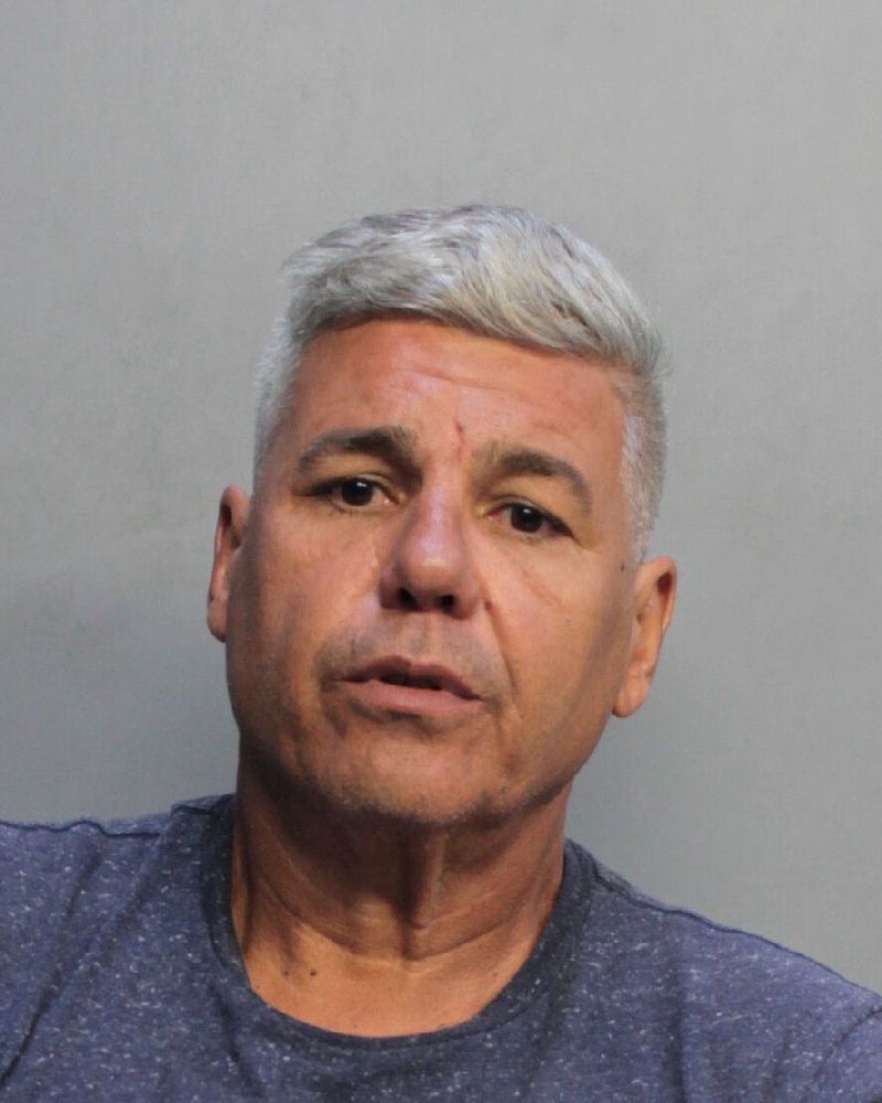 Leonardo Pinodiaz Records Leonardo Pinodiaz / Leonardo Pinodiaz Photos Leonardo Pinodiaz