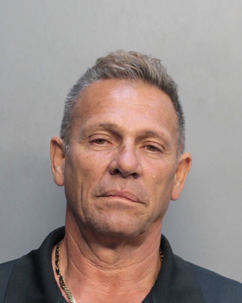 Vincent Gonzalez Records Vincent Gonzalez / Vincent Gonzalez Photos Vincent Gonzalez