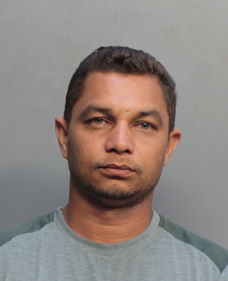 Wilmer Reyes Records Wilmer Reyes / Wilmer Reyes Photos Wilmer Reyes