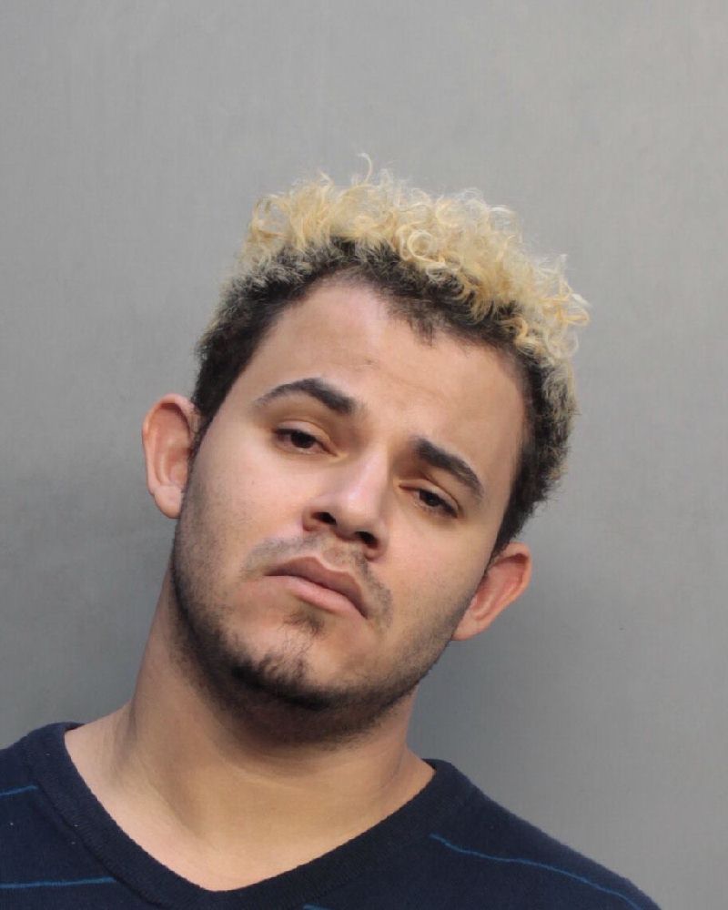 Reinier Leyva Records Reinier Leyva / Reinier Leyva Photos Reinier Leyva