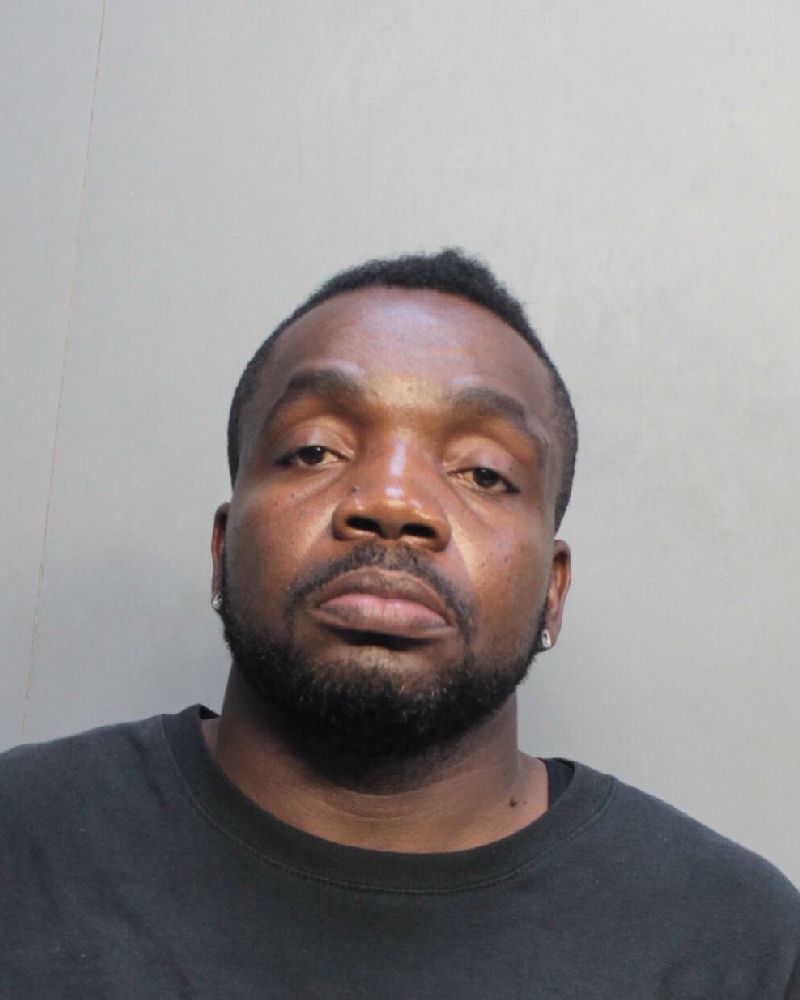 Giovanni Sinclair Records Giovanni Sinclair / Giovanni Sinclair Photos Giovanni Sinclair