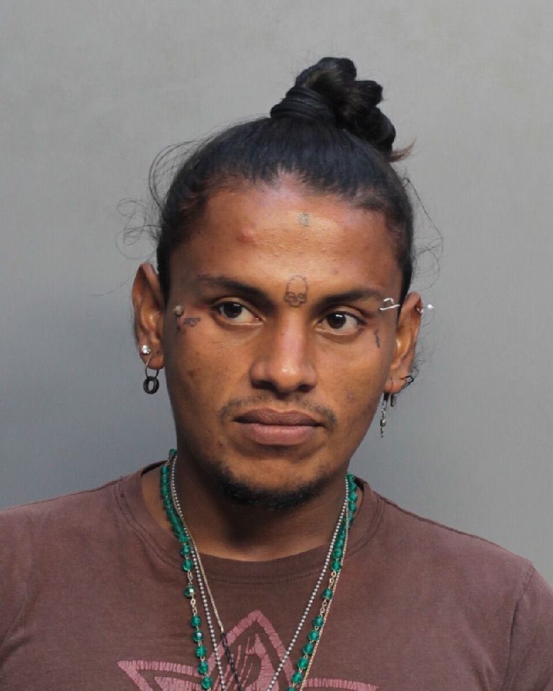 Yefrey Zambrano Records Yefrey Zambrano / Yefrey Zambrano Photos Yefrey Zambrano