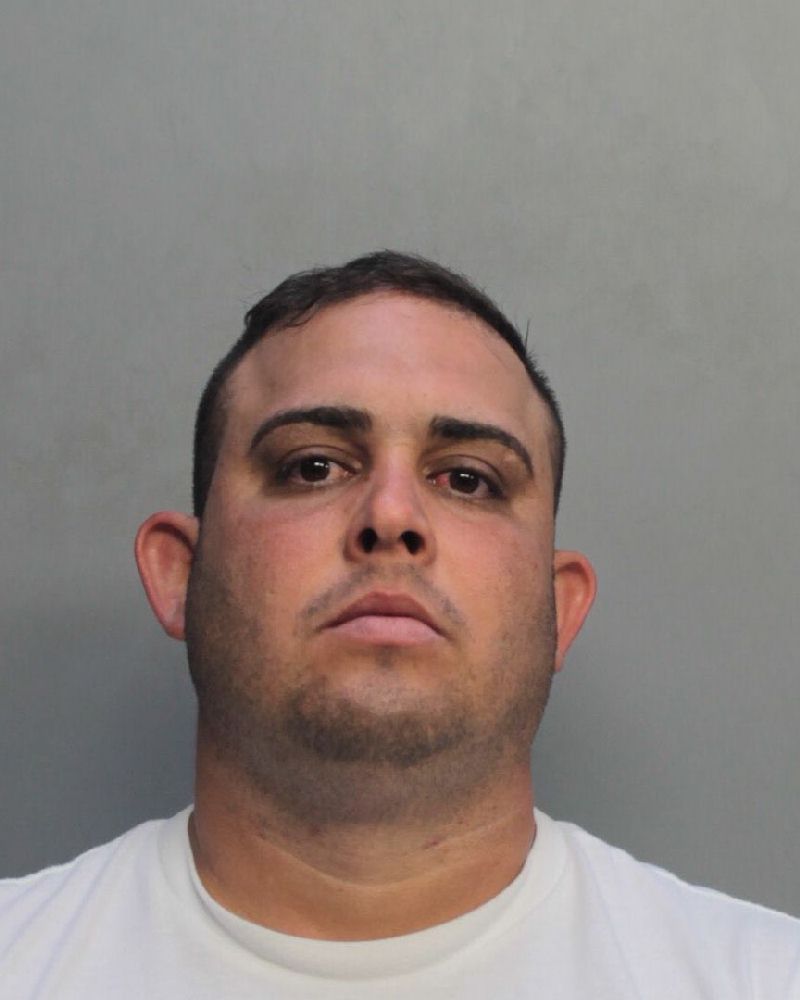 Arian Gomez Records Arian Gomez / Arian Gomez Photos Arian Gomez