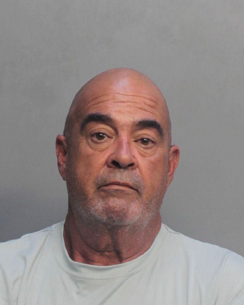 Miguel Farinas Records Miguel Farinas / Miguel Farinas Photos Miguel Farinas