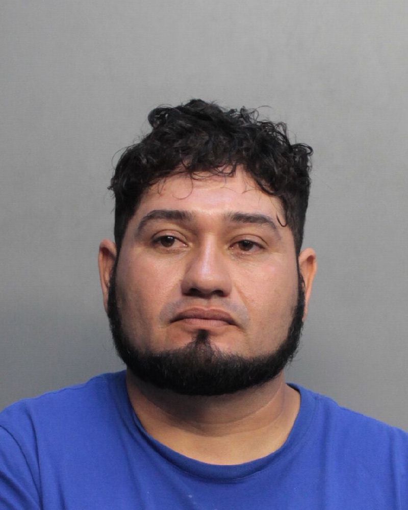 Roberto Tejada Records Roberto Tejada / Roberto Tejada Photos Roberto Tejada