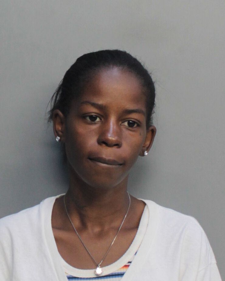 Chrystall Davis Info, Photos, Data, and More / Chrystall Davis TriCountyBusts / Is Chrystall Davis on Social Media Like Facebook, Instagram abd Twitter?