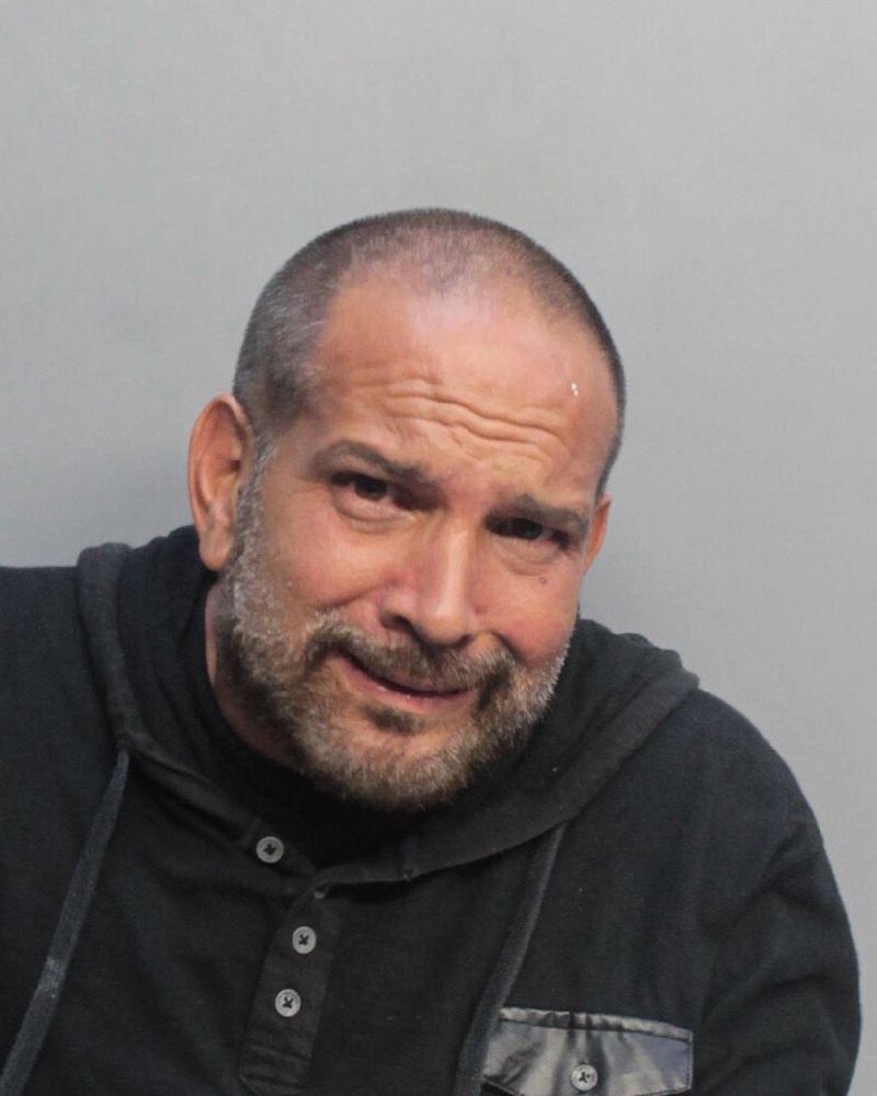 Enrique Meneses Records Enrique Meneses / Enrique Meneses Photos Enrique Meneses