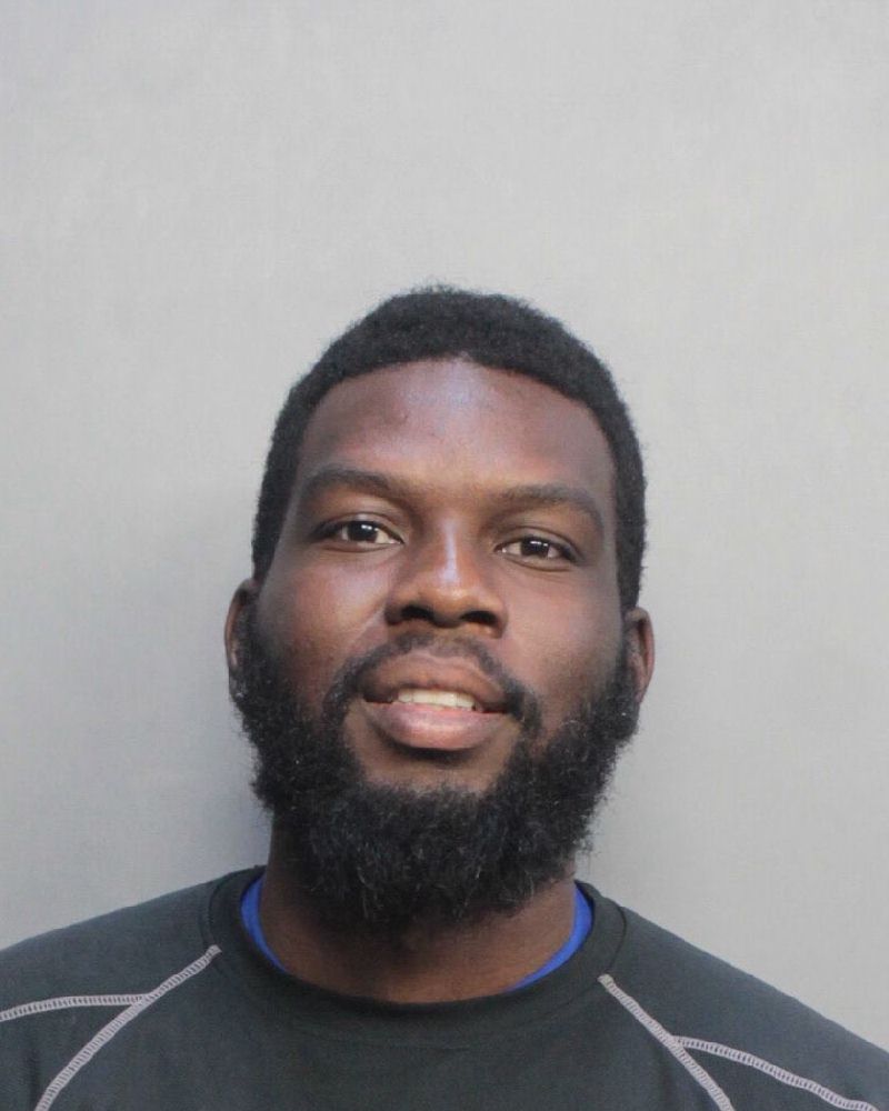 Daniel Mompi Records Daniel Mompi / Daniel Mompi Photos Daniel Mompi