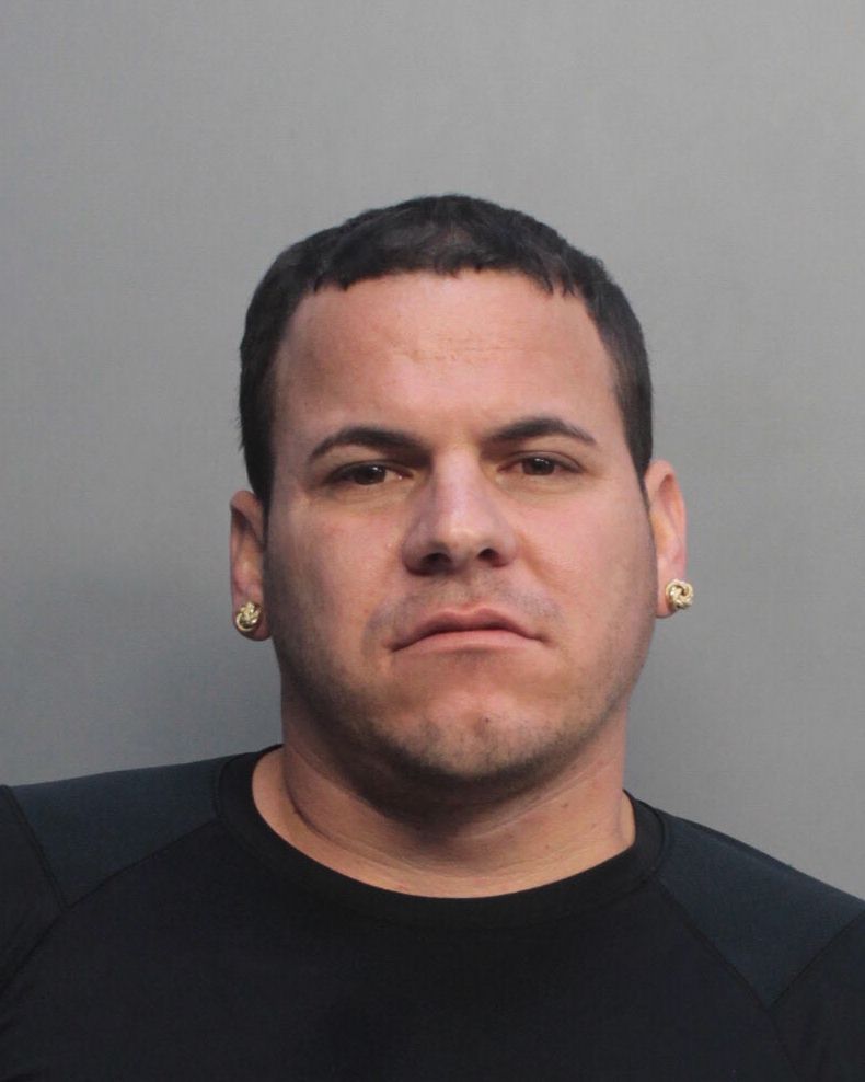 Yonny Almentero Records Yonny Almentero / Yonny Almentero Photos Yonny Almentero