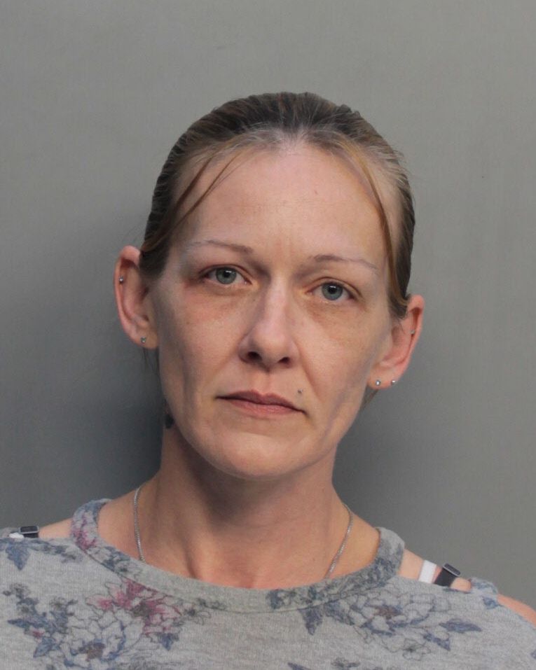 Leslie Custer Info, Photos, Data, and More / Leslie Custer TriCountyBusts / Is Leslie Custer on Social Media Like Facebook, Instagram abd Twitter?