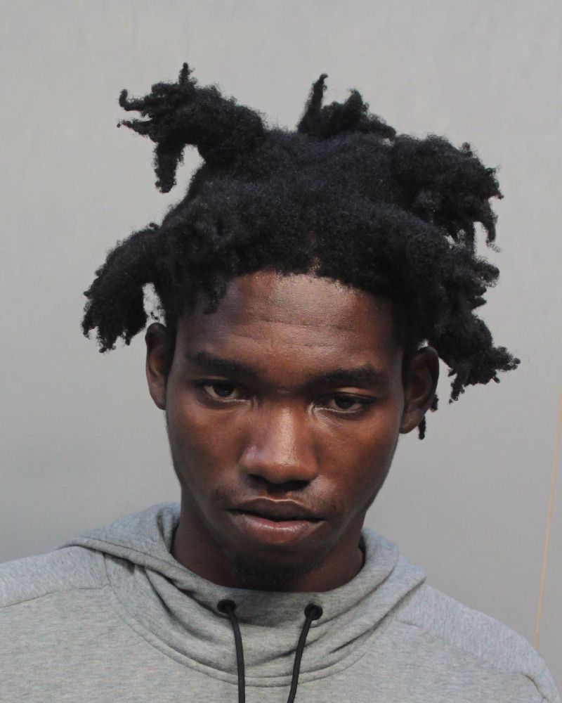 Diego Dorcely Records Diego Dorcely / Diego Dorcely Photos Diego Dorcely