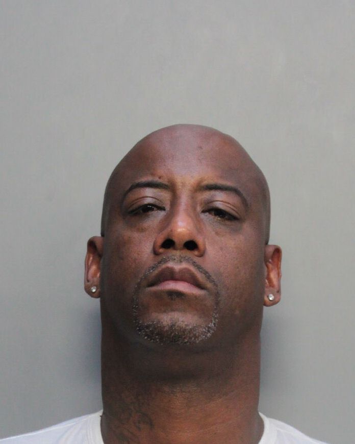 Zayas Chamizo Records Zayas Chamizo / Zayas Chamizo Photos Zayas Chamizo