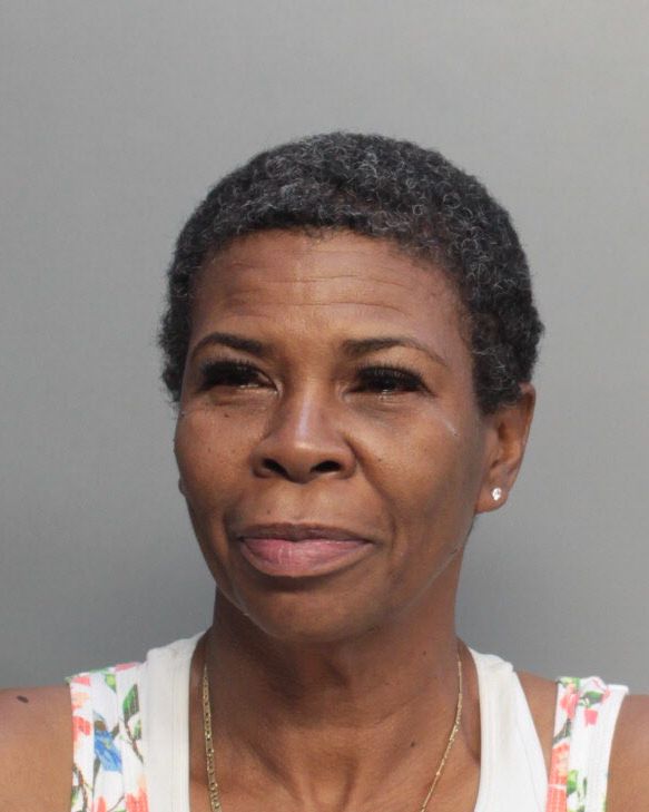 Gloria Dozier Info, Photos, Data, and More / Gloria Dozier TriCountyBusts / Is Gloria Dozier on Social Media Like Facebook, Instagram abd Twitter?
