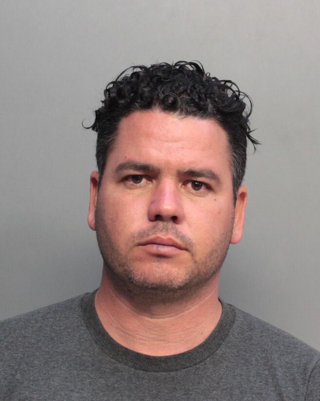 Yunior Ravelo-Quintero Records Yunior Ravelo-Quintero / Yunior Ravelo-Quintero Photos Yunior Ravelo-Quintero